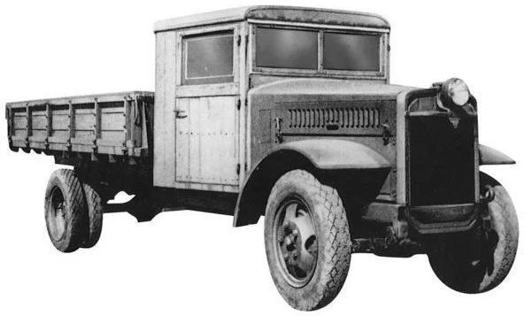 Toyota KC vrachtwagen met één koplamp 1942