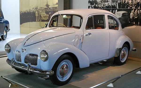 De eerste naoorlogse auto Toyota SA 1947