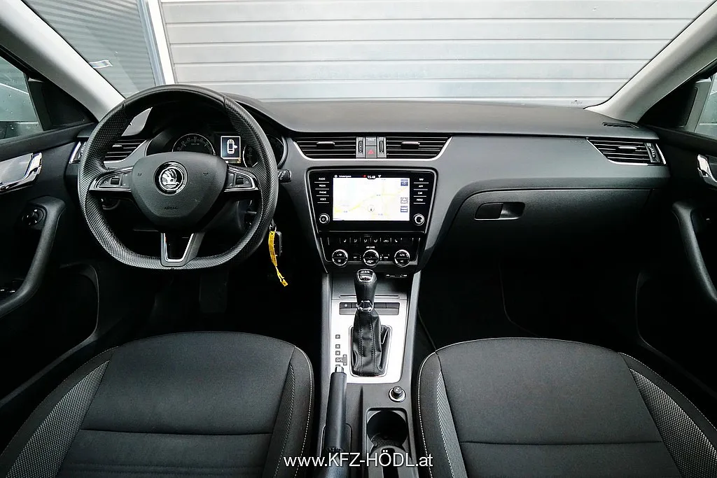 Skoda Octavia Combi 1,6 TDI Ambition DSG Image 9