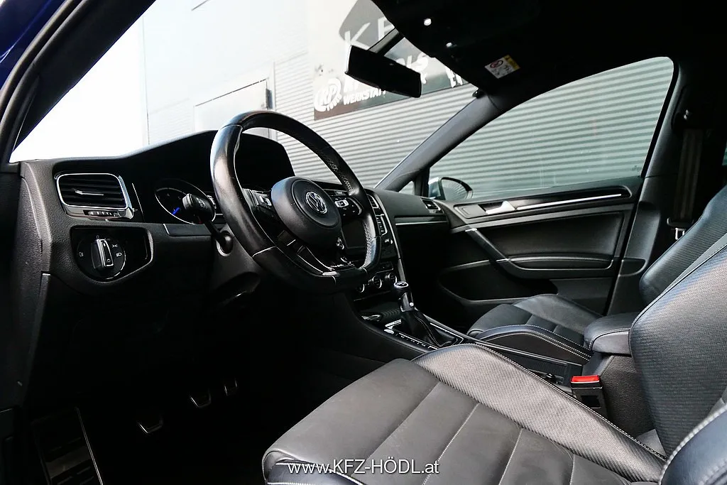 Volkswagen Golf R 2,0 TSI Image 9