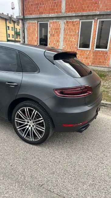 Porsche Macan GTS Image 5