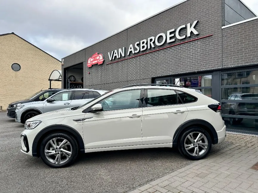 Volkswagen Taigo R-Line Image 2