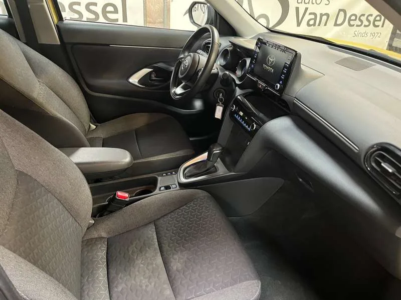 Toyota Yaris Cross Yaris Cross Hybrid 1.5 VVT-i Dynamic Camera Image 6