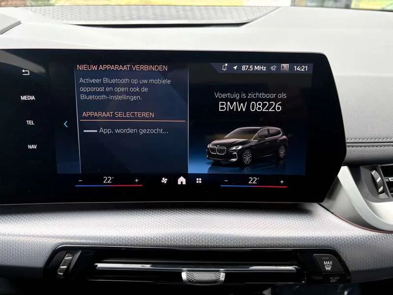 BMW 225 Hybrid,M-Sportpack,Panodak,Leder,360 Camera,Sound Image 13