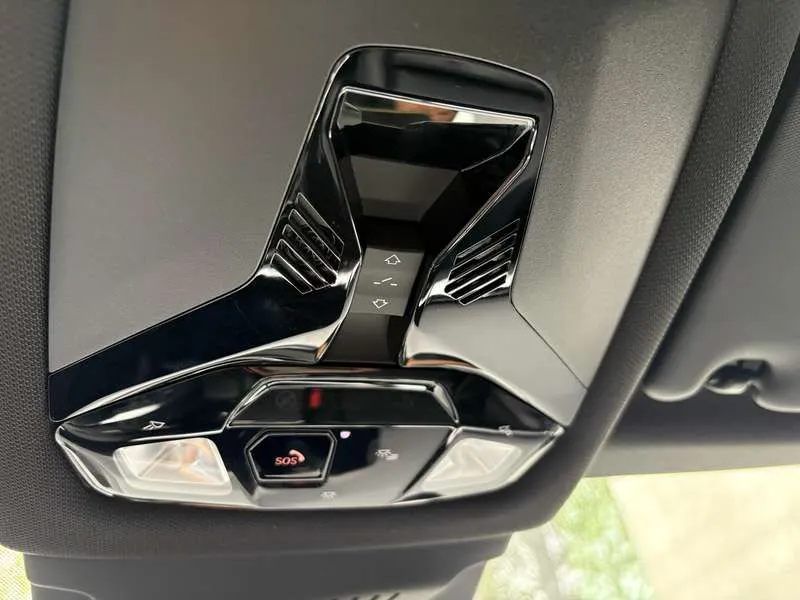 BMW 225 Hybrid,M-Sportpack,Panodak,Leder,360 Camera,Sound Image 15