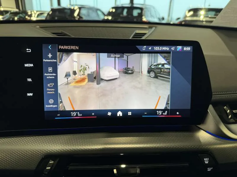 BMW X1 M-Pack,Alcantara zetels,Camera,LED's ,Alu velg 18' Image 8