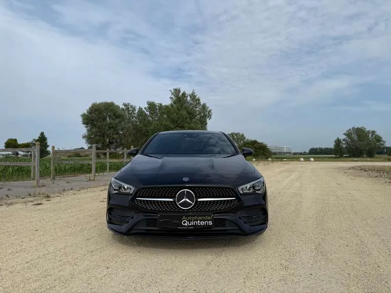 Mercedes-Benz CLA 180 AMG Line,Camera,leder Sport,Night pack,Gps,Alu 19' Image 2