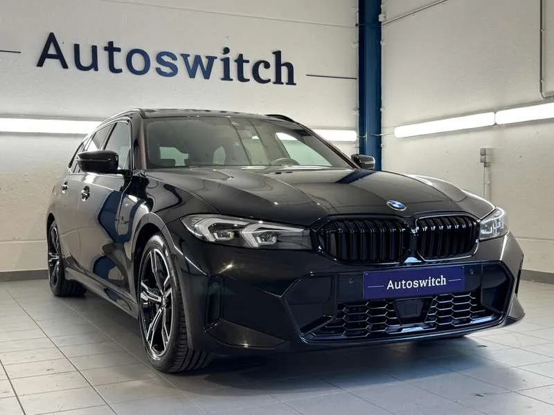 BMW 330 i Touring - MSport/Pano/Leder/ActCruise/Trekh/HiFi Image 1