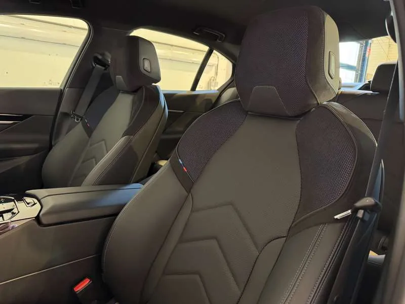 BMW 530 e - M Sport/Driv.Ass.+/Keyless/Trekhaak/... Image 13