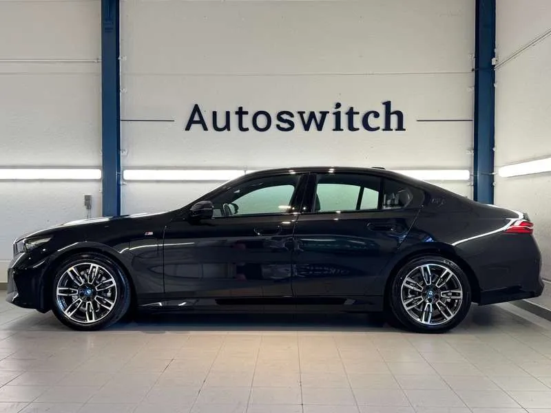 BMW 530 e - M Sport/Driv.Ass.+/Keyless/Trekhaak/... Image 3