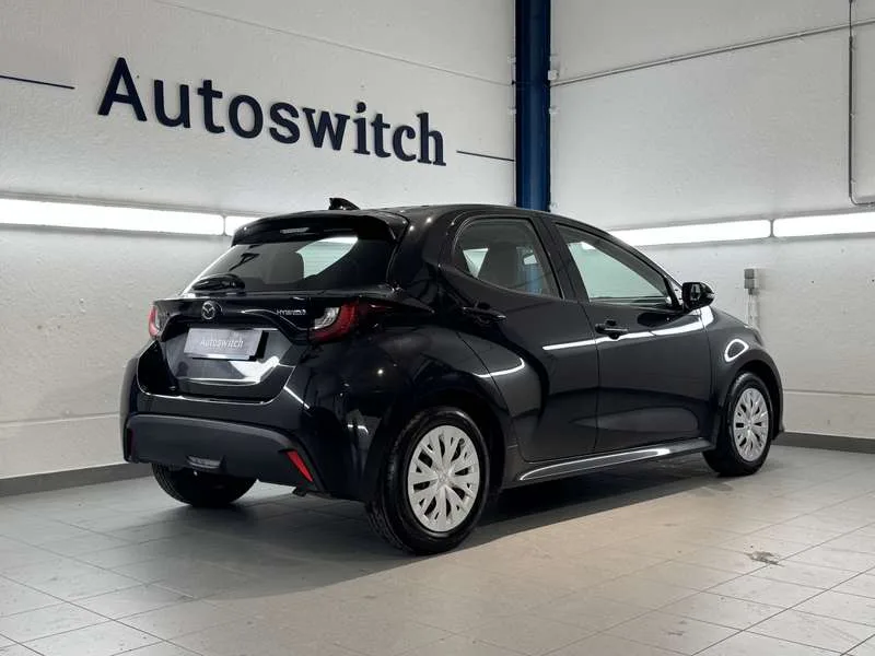 Toyota Yaris 1.5 Hybrid Automaat - VerwZetels+stuur/ActCruise/ Image 6