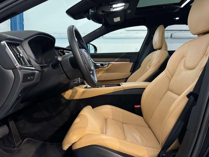 Volvo V90 T8 AWD Recharge - Ultimate Dark/Pano/H&K/Trekhaak Image 12
