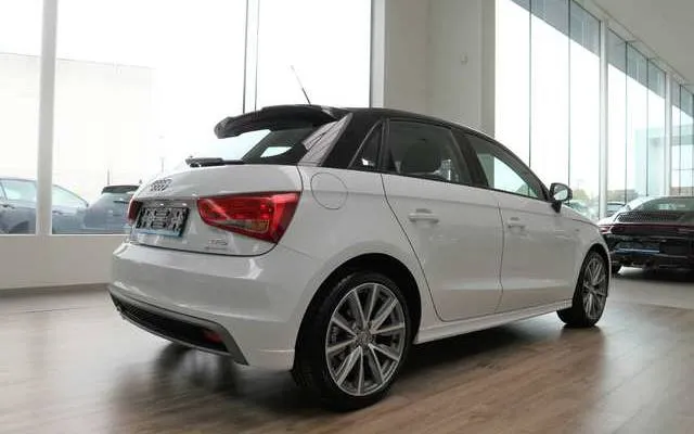 Audi A1 SPORTBACK 1.TFSI*GPS*S-LINE*TOPWAGEN & PRIJS !!! Image 10