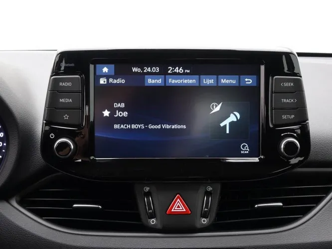 Hyundai i30 1.0i 120 5D Twist Plus + GPS Carplay + Camera + ALU16 Image 10
