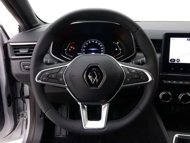 Renault Clio TCe 90 Intens + GPS + LED Lights + Winter + ALU17 Image 10