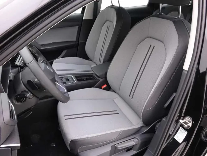 Seat Leon 2.0 TDi 150 DSG Sportstourer Style Comfort + GPS + LED Lights Image 7