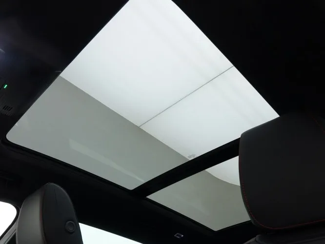 Seat Leon 1.4 e-HYBRID 204 Break FR + GPS + Pano + XL Pack + Full LED + ALU18 Image 10