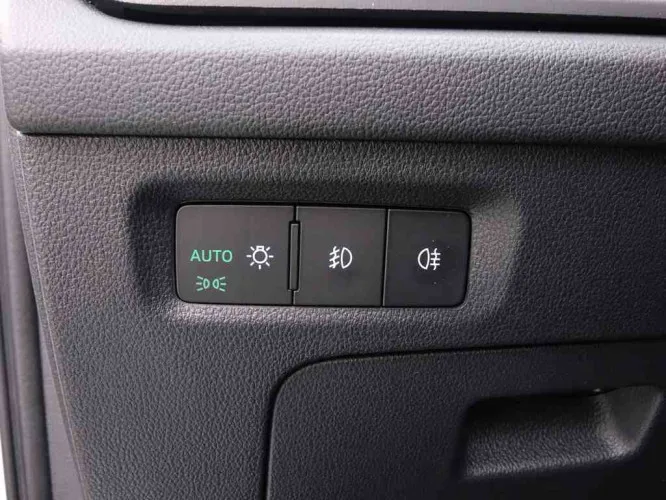 Skoda Octavia 1.5 TSi 150 Combi Style + GPS Colombus + Matrix LED + ALU18 Vega Image 9