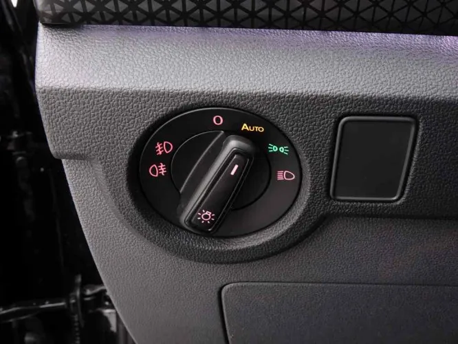Volkswagen T-Cross 1.5 TSi 150 DSG Sport + GPS + LED Lights + Winter pack Image 9
