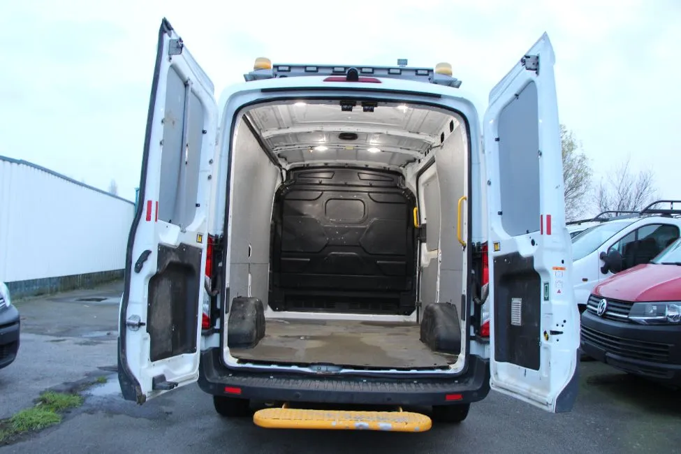 Ford Transit 2.0 Tdci EU6 Airco Cruise Controle Image 12