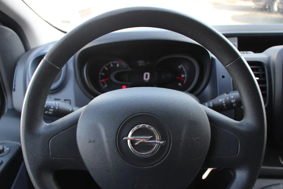 Opel Vivaro 1.6 Cdti Airco 56 000km EU6 Warranty Image 8