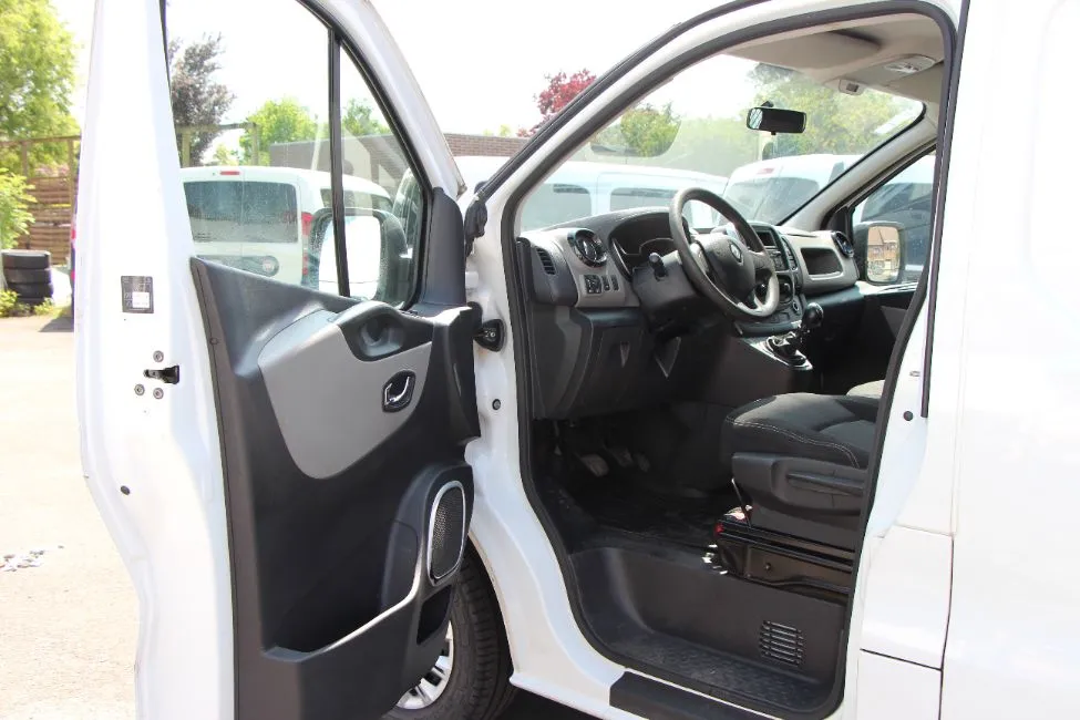 Renault Trafic 1.6 Dci Euro 6 Airco Garantie 9800+Btw Image 6