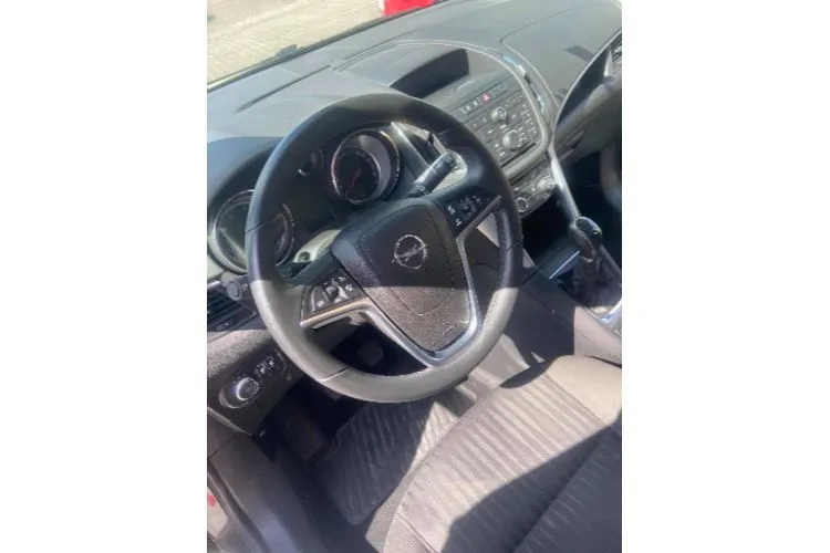 Opel Zafira Tourer  Image 10