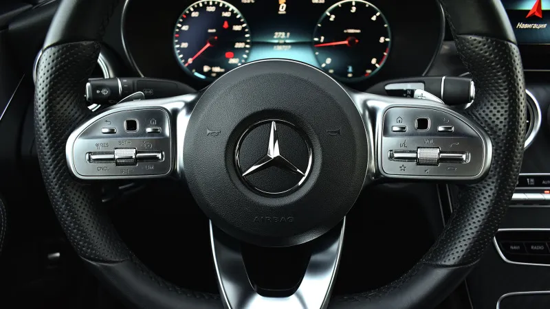 Mercedes-Benz C 300 d AMG Line 4MATIC Image 9