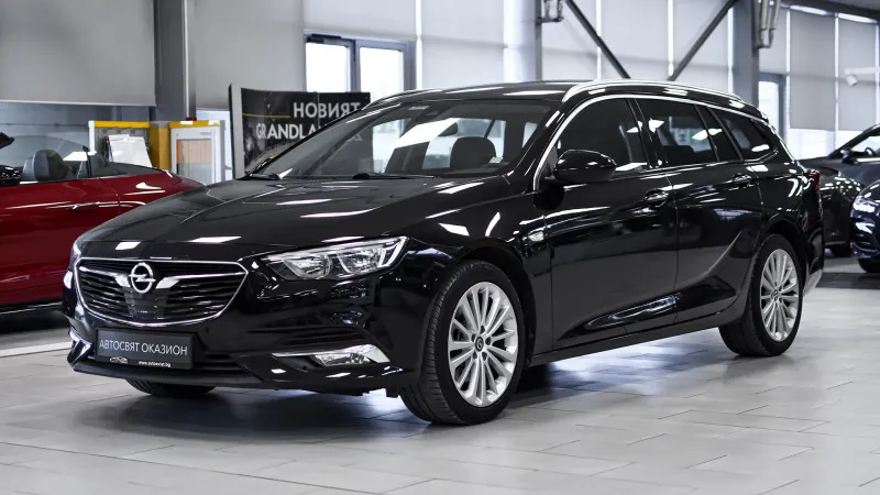 Opel Insignia Sports Tourer 2.0d Innovation Automatic Image 4