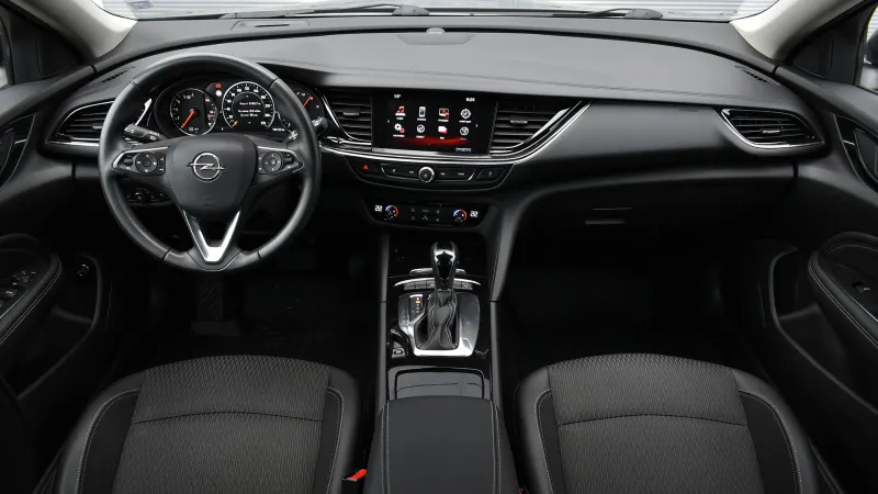 Opel Insignia Sports Tourer 2.0d Innovation Automatic Image 9