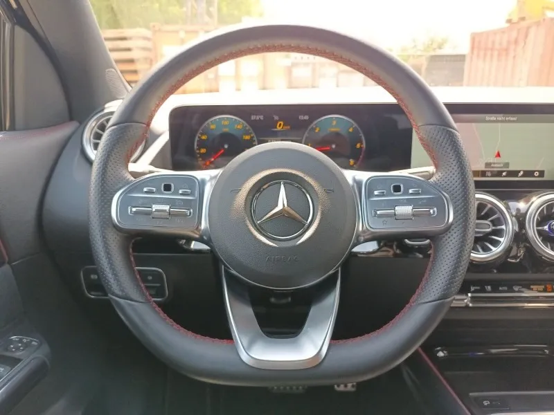 Mercedes-Benz GLA 200 d 4Matic =AMG Line= Night Package Гаранция Image 9