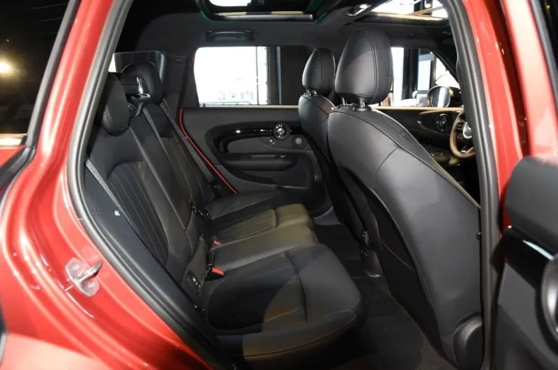 Mini Clubman S =Panorama= MINI Excitement Package Гаранция Image 9