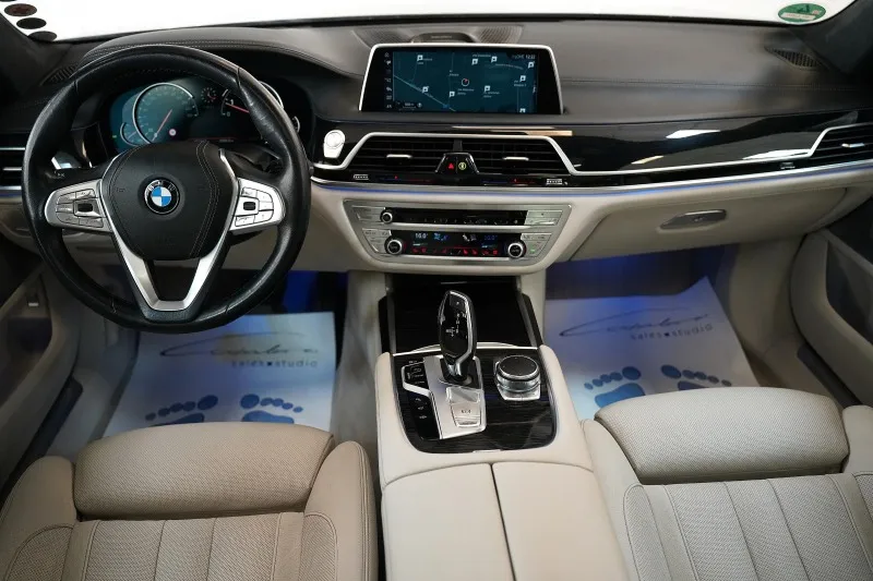 BMW 750 i Long xDrive Bowers&Wilkins Image 6