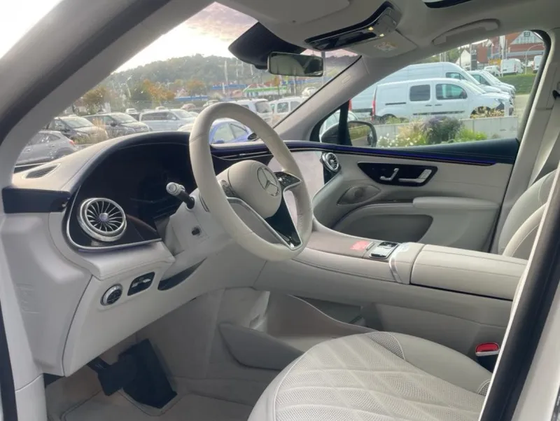 Mercedes-Benz EQS SUV 4matic AMG-line Image 9