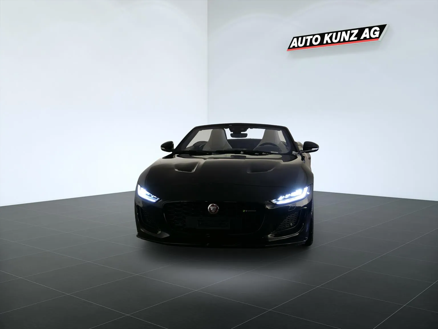 Jaguar F-Type R-Dynamic Convertible 2021 I4 2.0 Aut 300PS  Image 3