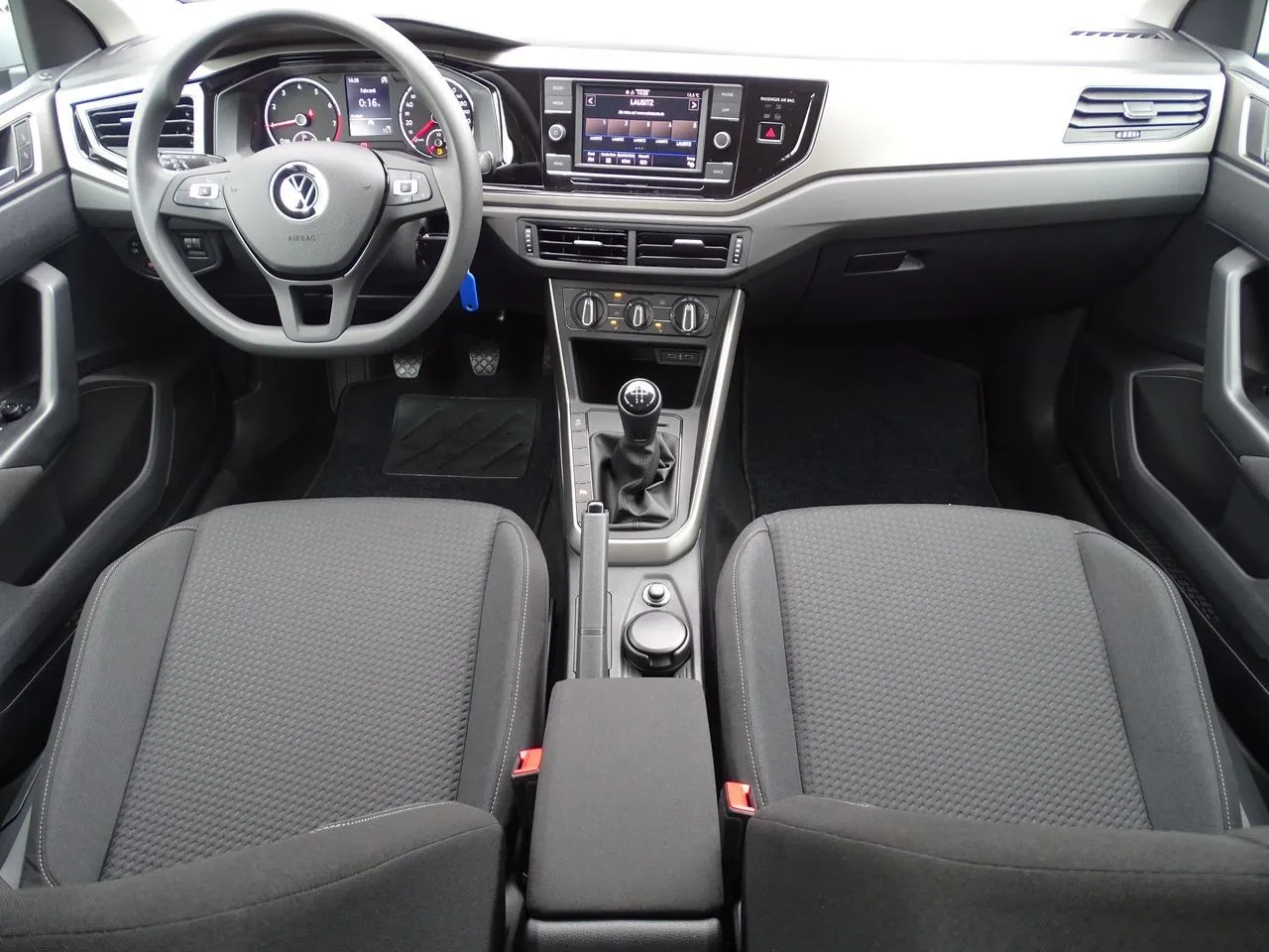 Volkswagen Polo 1.0 TSI Sitzheizung Bluetooth...  Image 9