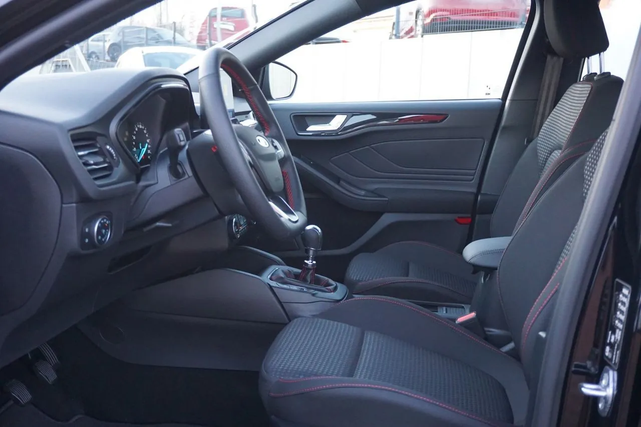 Ford Focus Turnier ST-Line 1.0EB mHev...  Image 9