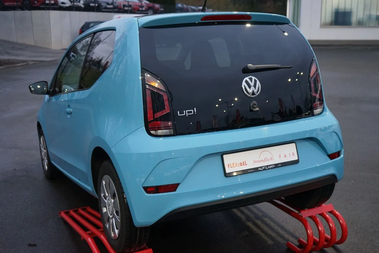 Volkswagen up! 1.0 BMT move up! Sitzheizung...  Image 2