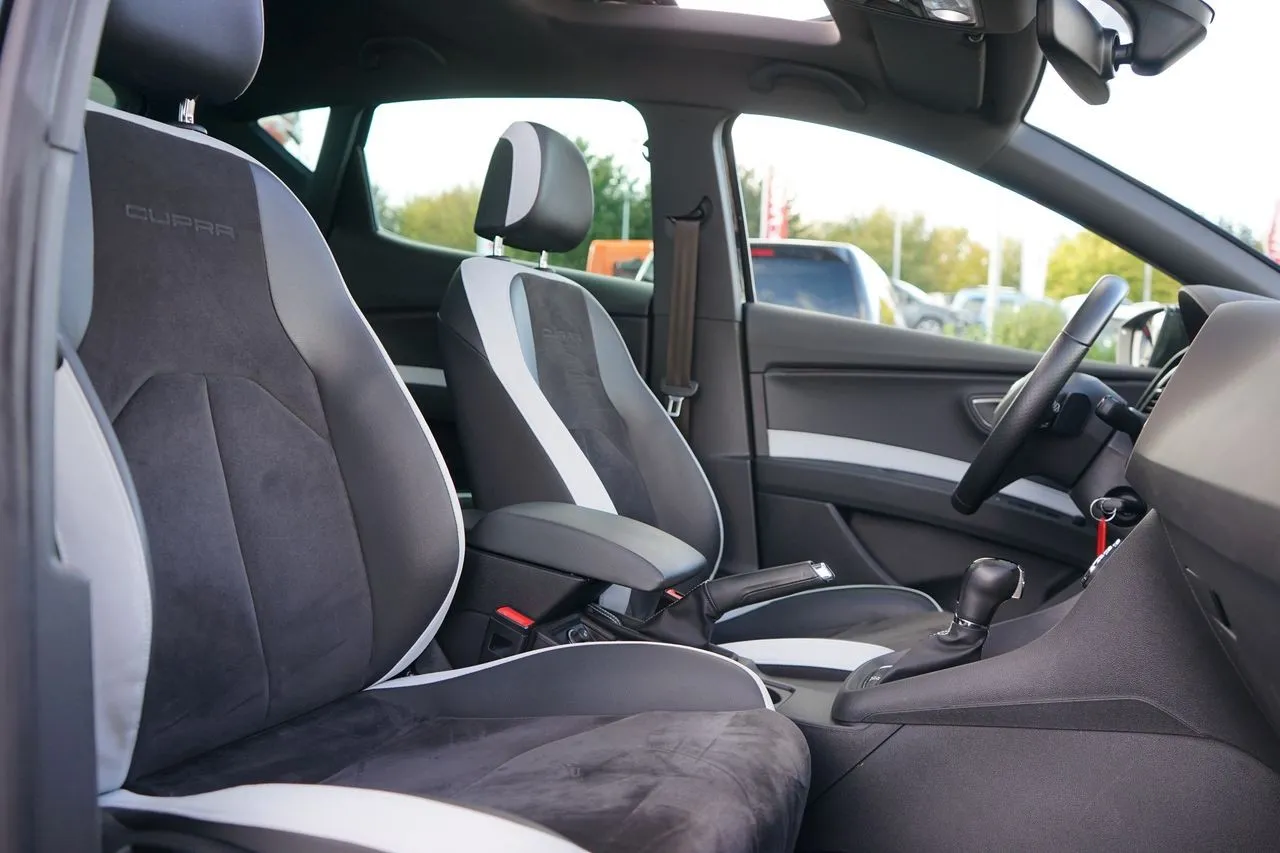 Seat Leon 2.0 TSI Cupra DSG...  Image 9