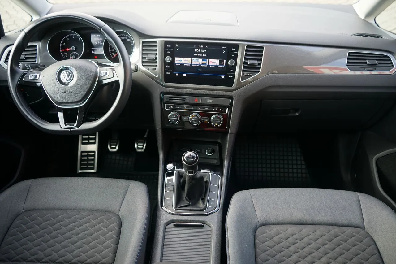 Volkswagen Golf Sportsvan VII 1.5 TSI...  Image 9