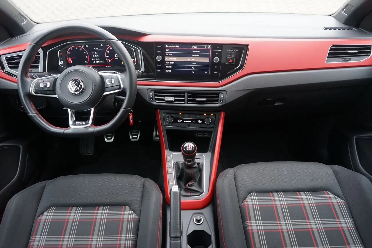 Volkswagen Polo 2.0 TSI GTI 2-Zonen-Klima...  Image 9