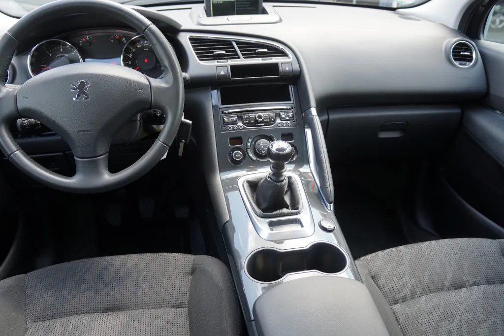 Peugeot 3008 ACTIVE*NAVI*PDC*TEMPOMAT*KLIMAAUTOMATIK* Image 10