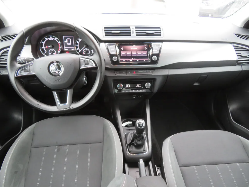 Skoda Fabia 1.0 TSI STYLE*MIRROR LINK*KAMERA*VOLL LED* Image 9
