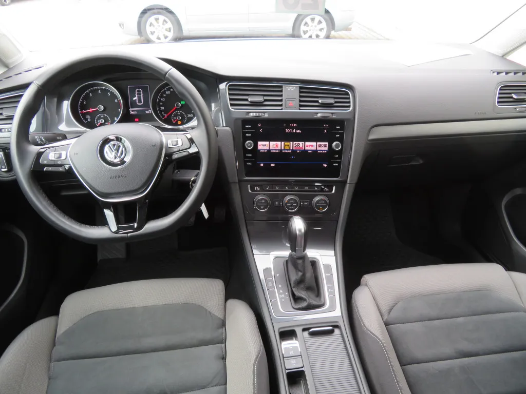 Volkswagen Golf VARIANT 1.0 TSI DSG COMFORTLINE*NAVI*ACC* Image 9