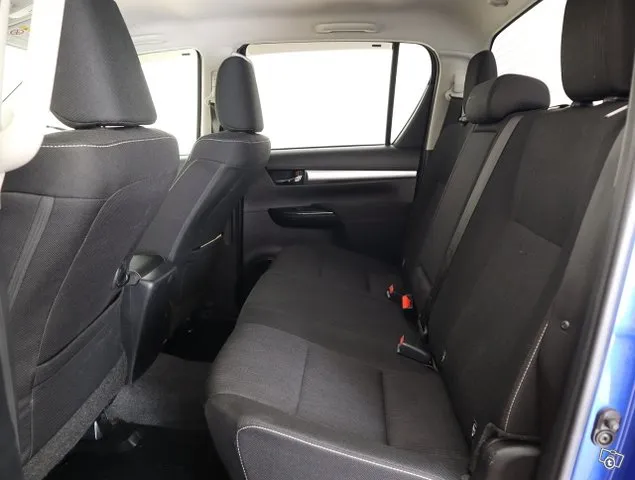 Toyota Truck Masters Truck Masters OX 4x4 Avolavakuorma-auto (BA) 4ov 2393cm3 A - ALV, Webasto, 5-paikkanen, 1- Omistajalta, Adaptiivinen vakionopeudensäädin - J. autoturva - Ilmainen kotiintoimitus Image 9