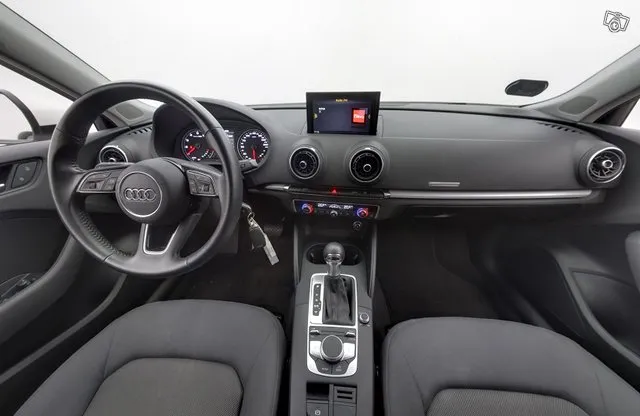 Audi A3 Sportback Pro Business 30 TFSI 85 kW S tronic / Vakkari/ Juuri huollettu / Vähän ajettu / / 2x Image 9