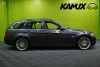 BMW 325 xiA Touring / Taittuva vetokoukku / Vakkari / Urheiluistuimet / Huoltokirja / Thumbnail 2
