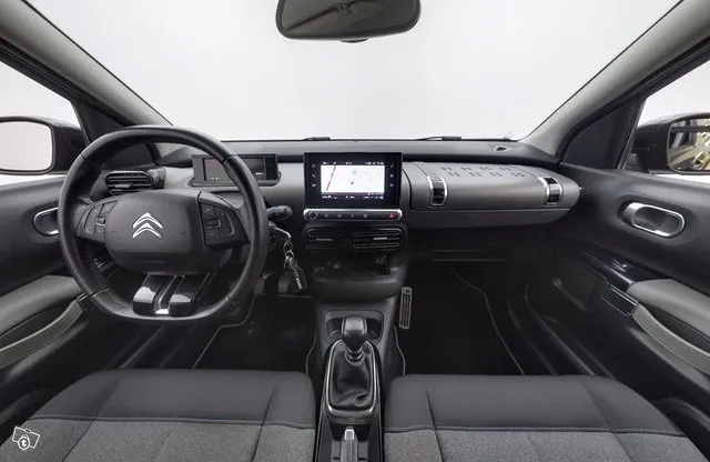 Citroen C4 Cactus BlueHDi 100 Shine / Vetokoukku / Navi / Lohkolämmitin / Merkkihuollettu / Image 9