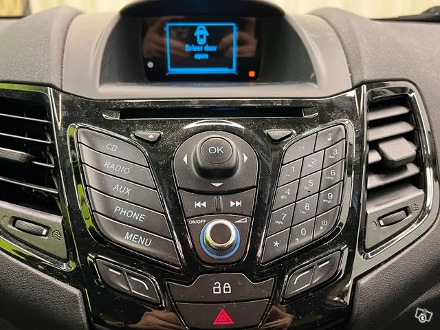 Ford Fiesta 1,0 EcoBoost 100hv PowerShift Titanium 5-ovinen / Jakopää tehty / Katsastettu / Lohko / Vakkari / Image 9
