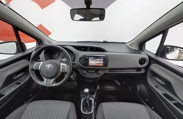 Toyota Yaris 1,33 Dual VVT-i Active 5ov - NAVIGOINTI, Kamera, moott.lämm. plus-pkt. Image 9